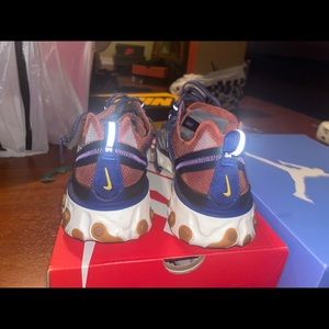 Nike element dusty peach